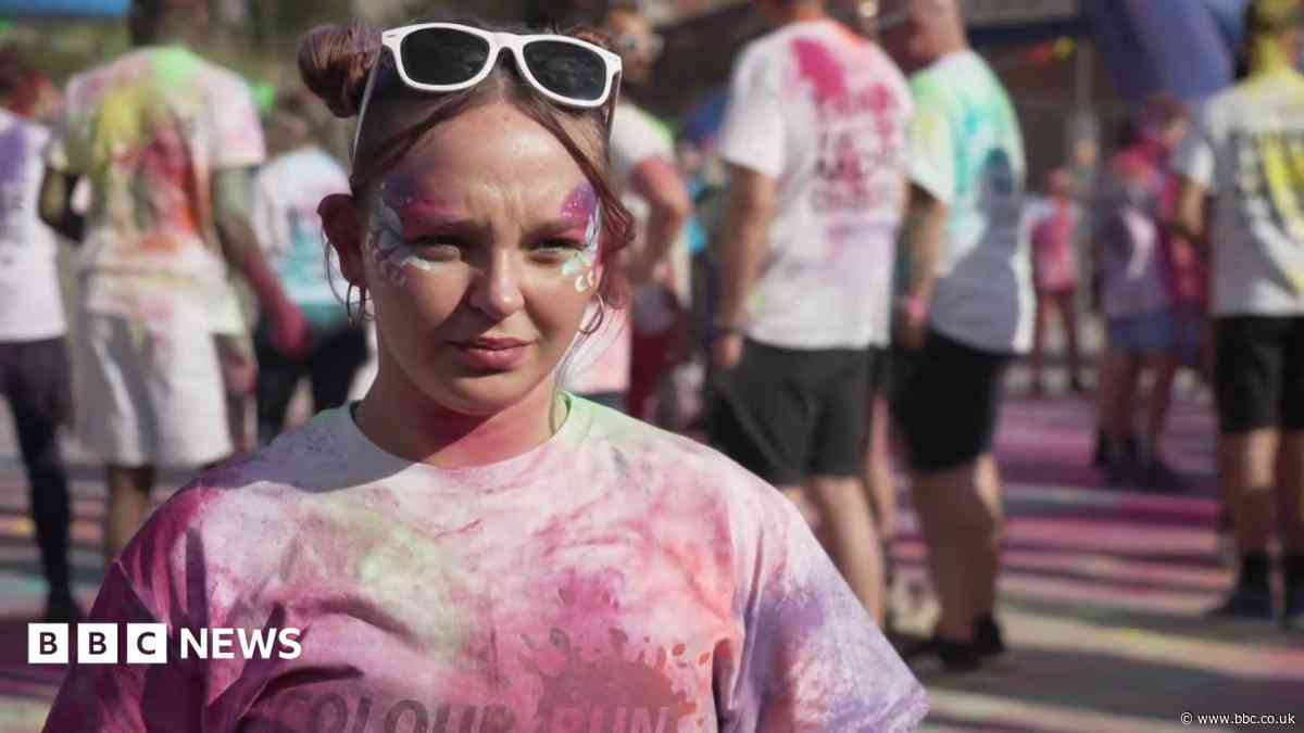 Rise in 'commuter students' due to living costs