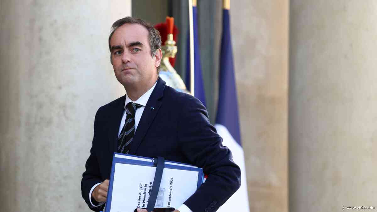 France's fresh budget battle threatens to topple another government