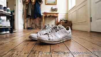 Darum gehört Toilettenpapier um jeden weißen Schuh