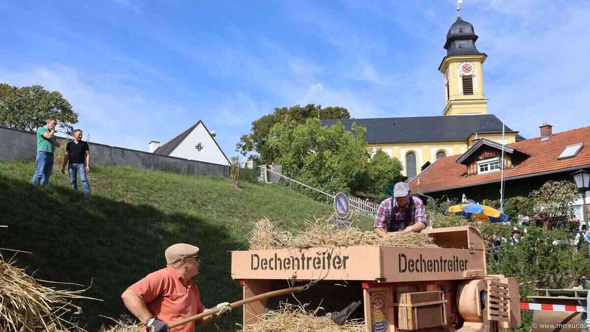 Dreschfest in Schäftlarn: 30 Kuchenspenden und ein Traktor von 1950