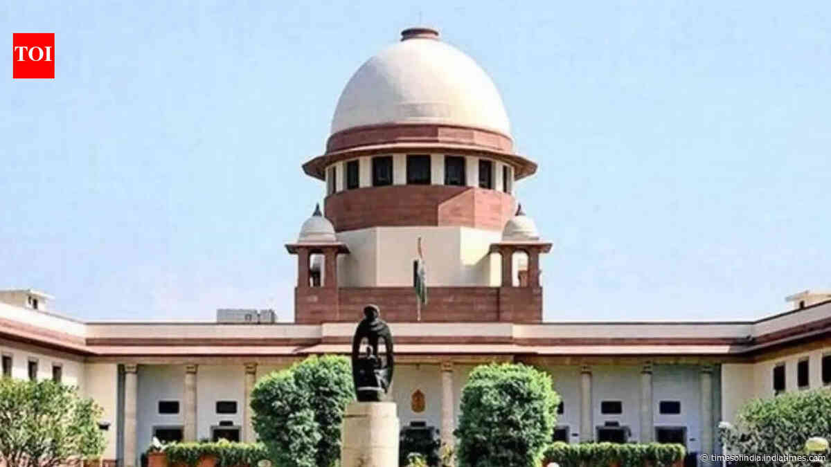 SC asks EC to set timeline for resolving name, symbol dispute between TMC factions