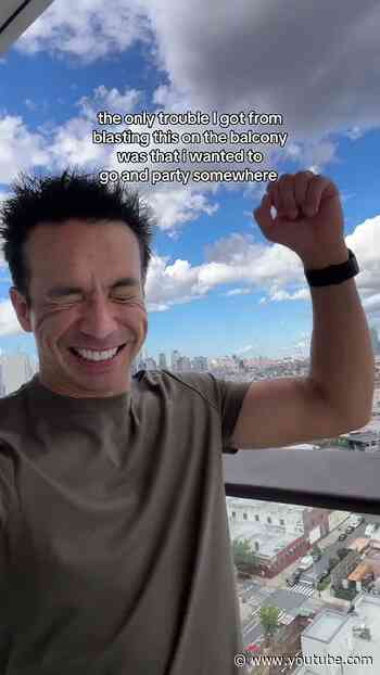 This Makes Me Want to Party | DJ Laidback Luke