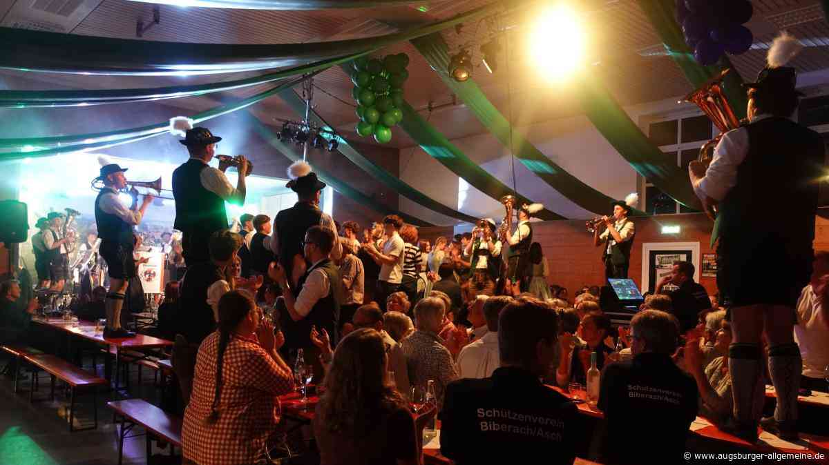 Gelungenes Weinfest des Schützenvereins Biberach/Asch