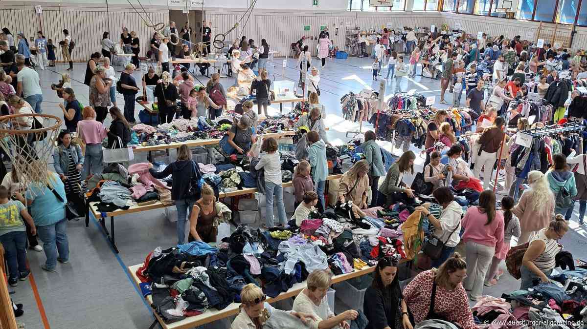 Reges Treiben beim Bellenberger Kinderkleidermarkt