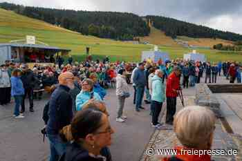 Ansturm auf Fichtelberg – riesiger Festumzug und große Bergparade als Höhepunkt