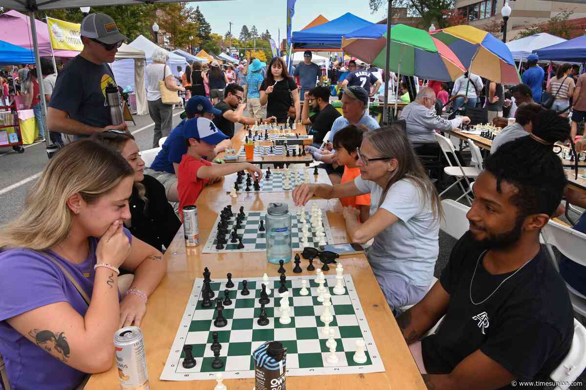 Things to do this week: Oktoberfests begin, Upper Madison Street Fair, 'The Dude'