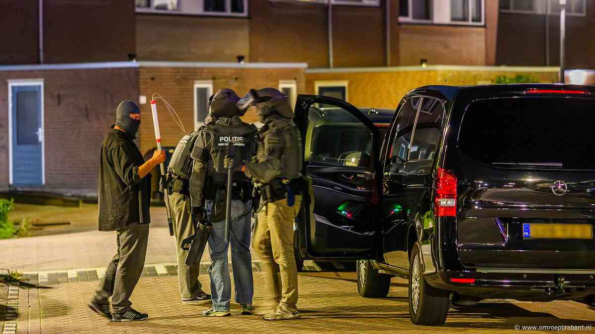 Man uit Etten-Leur meldt zich nadat arrestatieteam zijn huis binnenvalt