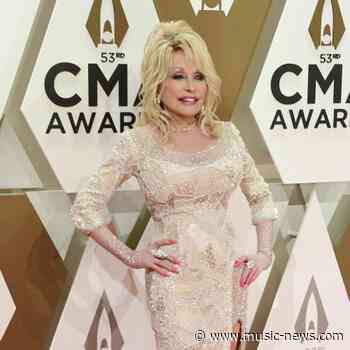 Dolly Parton's sister addresses rumours of a family feud