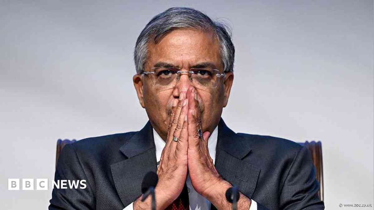 Why India's Election Commission is in the eye of a storm - again