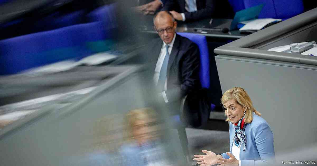 Streit um neue Befugnisse für Verfassungsschutz und BND