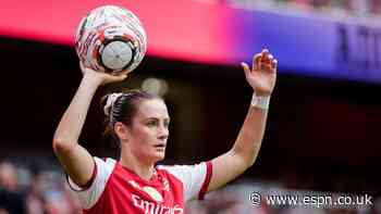 Fox extends contract at Arsenal