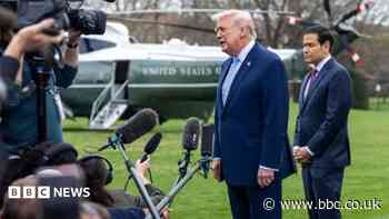 Federal judge delays ruling on White House media ban