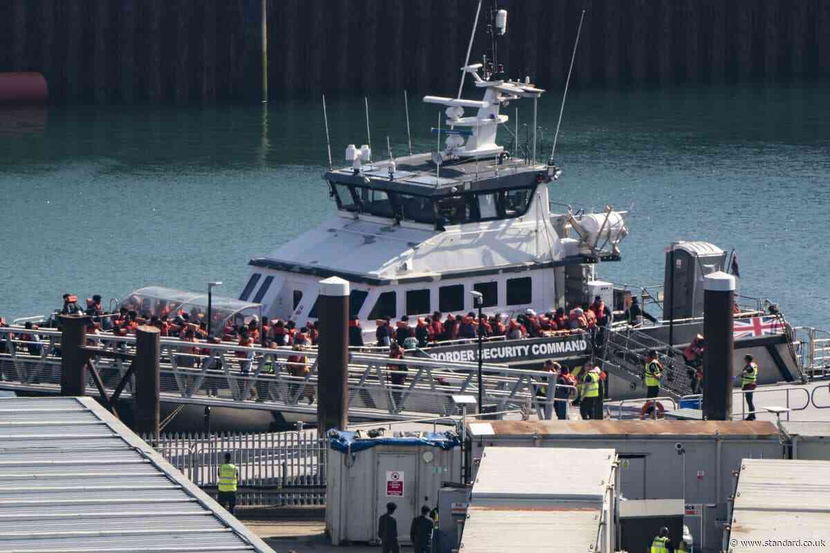 Channel crossings: Home Office records 781 arrivals in a day