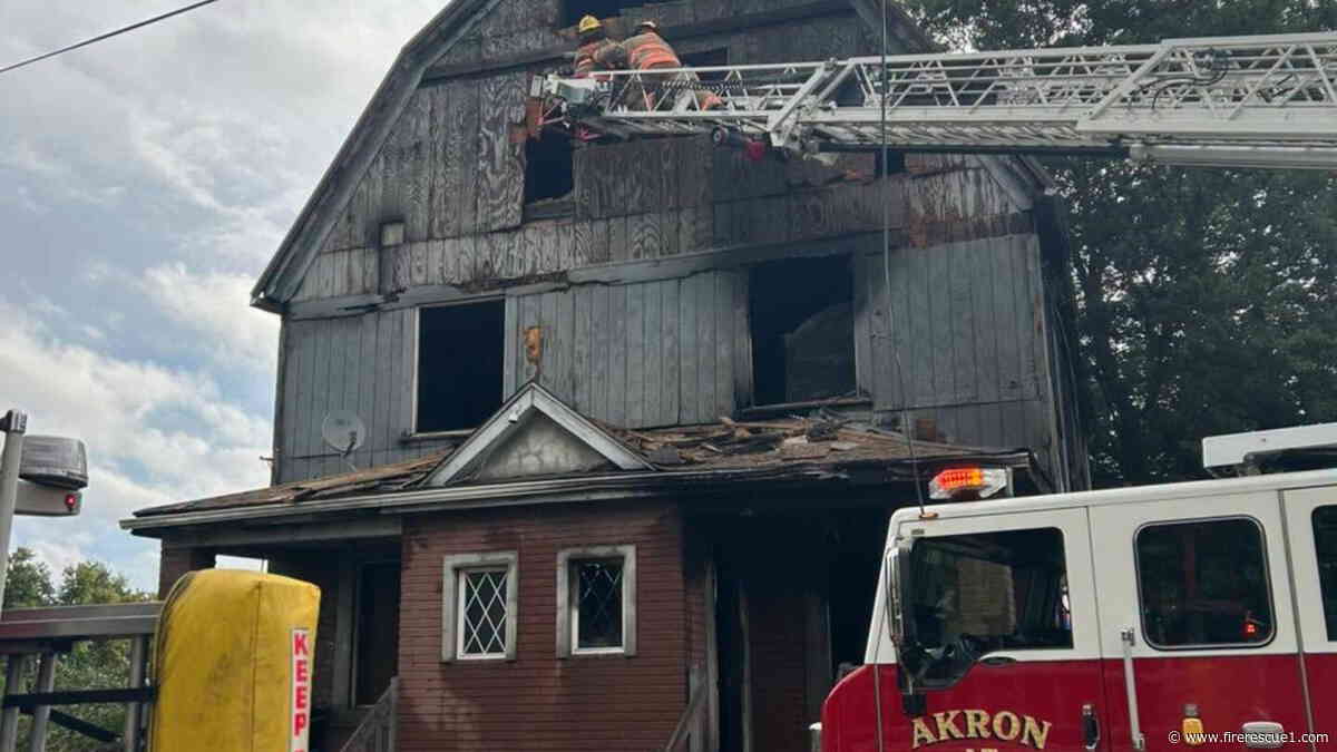 2 rescued, 8 injured in Ohio apartment fire
