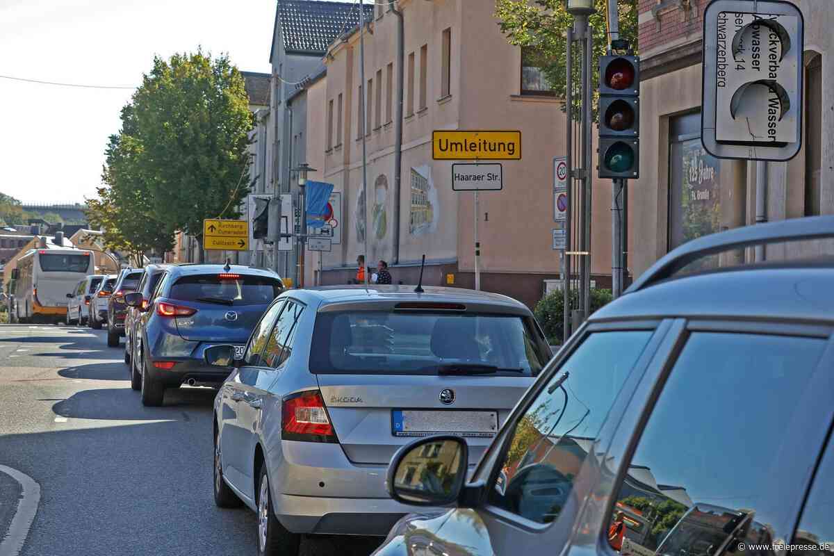 Wilkau-Haßlau: Neu programmierte Ampel beendet Verkehrschaos