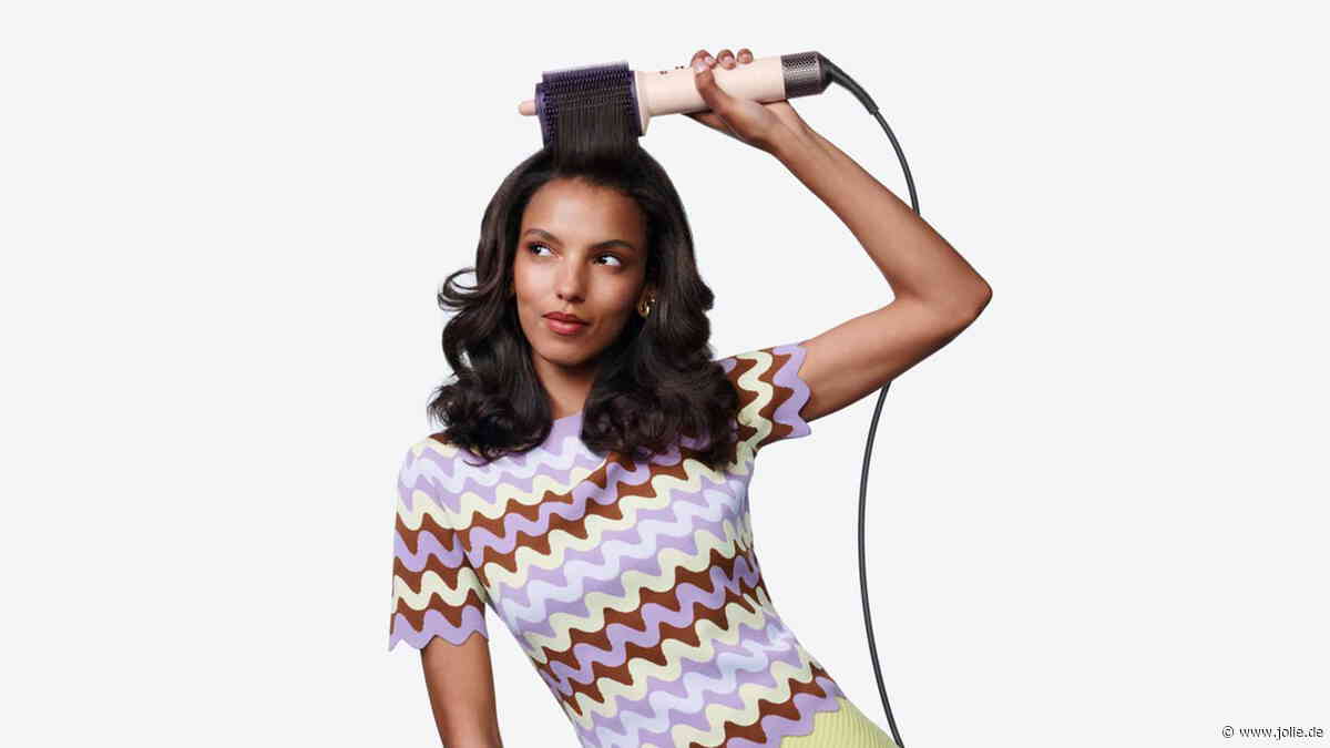 90s-Blowout: Mit Dysons neuer Warmluftbürste gelingt die Trendfrisur im Handumdrehen