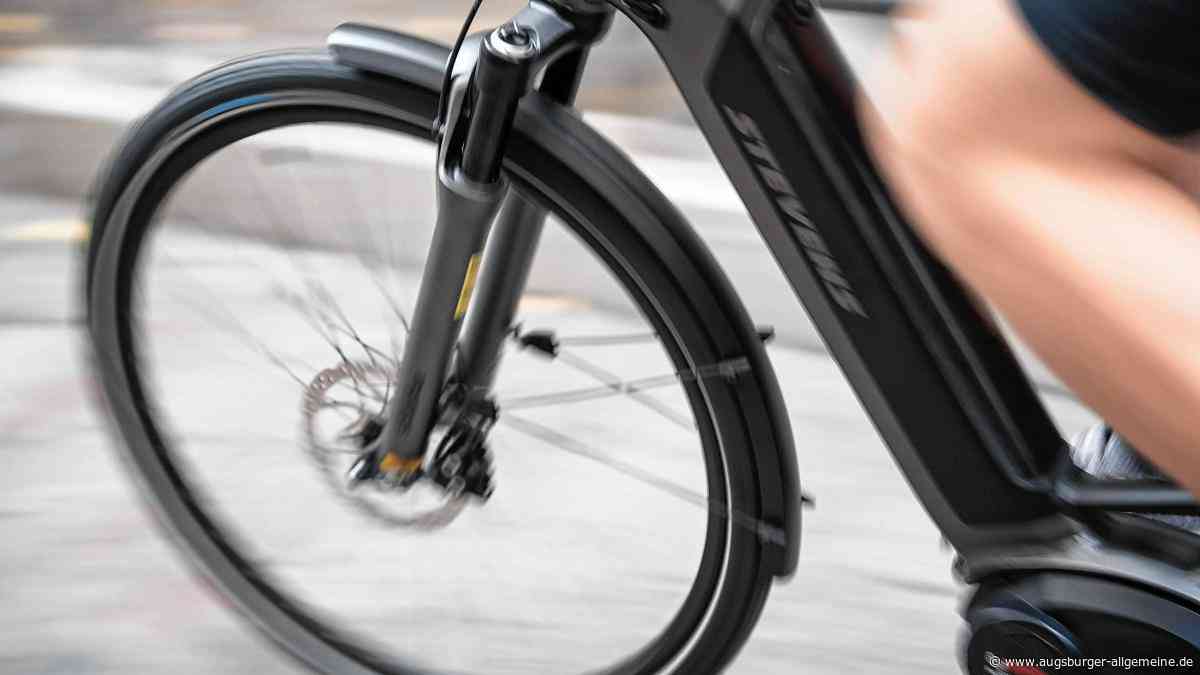 Unbekannter stiehlt dreirädriges Therapie-E-Bike in Göggingen