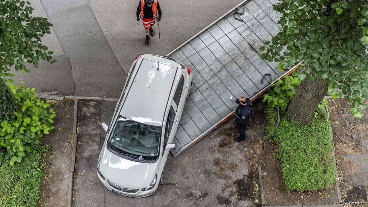 Auto eingeparkt: In diesem Fall dürfen Sie den Verursacher abschleppen lassen