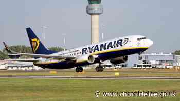 Ryanair flight declares 'Mayday' in major incident before landing at UK airport