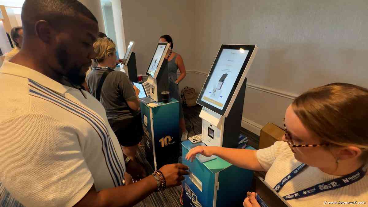 Military Influencer Conference draws thousands of veterans to Tampa