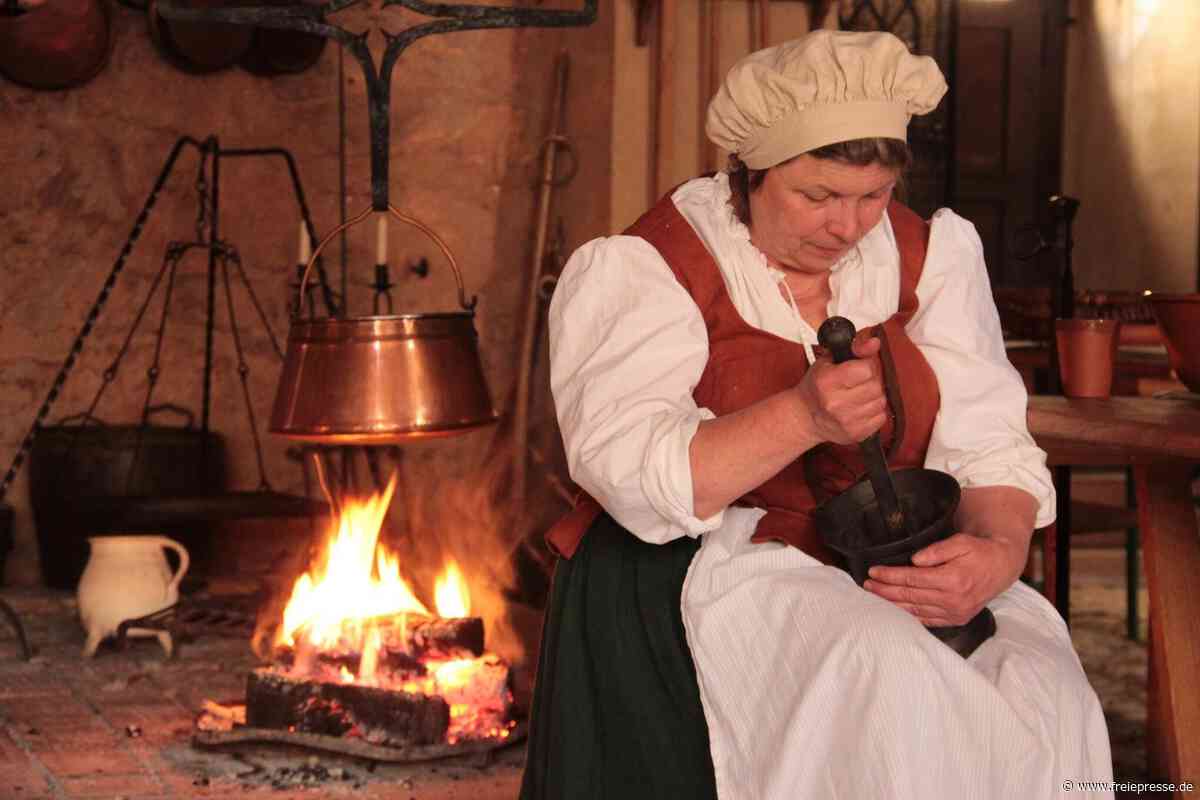 Führung für Blinde in Rochlitz: Gerüche aus der Schlossküche und ein kaltes Verlies