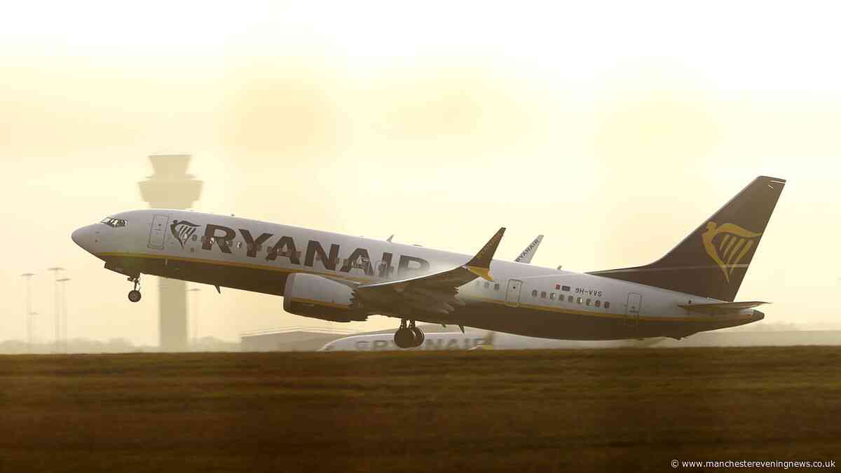 Ryanair flight forced to turn back after passenger hands crew multiple 'sheets of paper'
