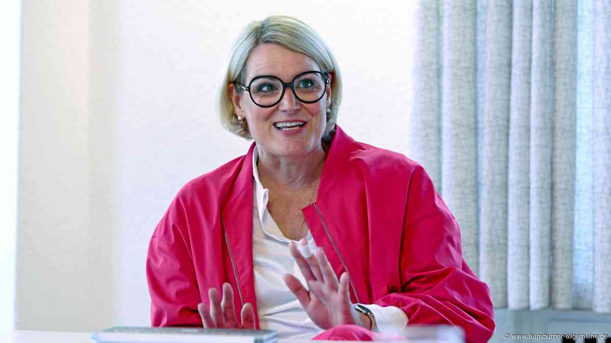 Alt-OB Eva Weber wird aus Augsburger Stadtrat verabschiedet – ist aber selbst nicht vor Ort