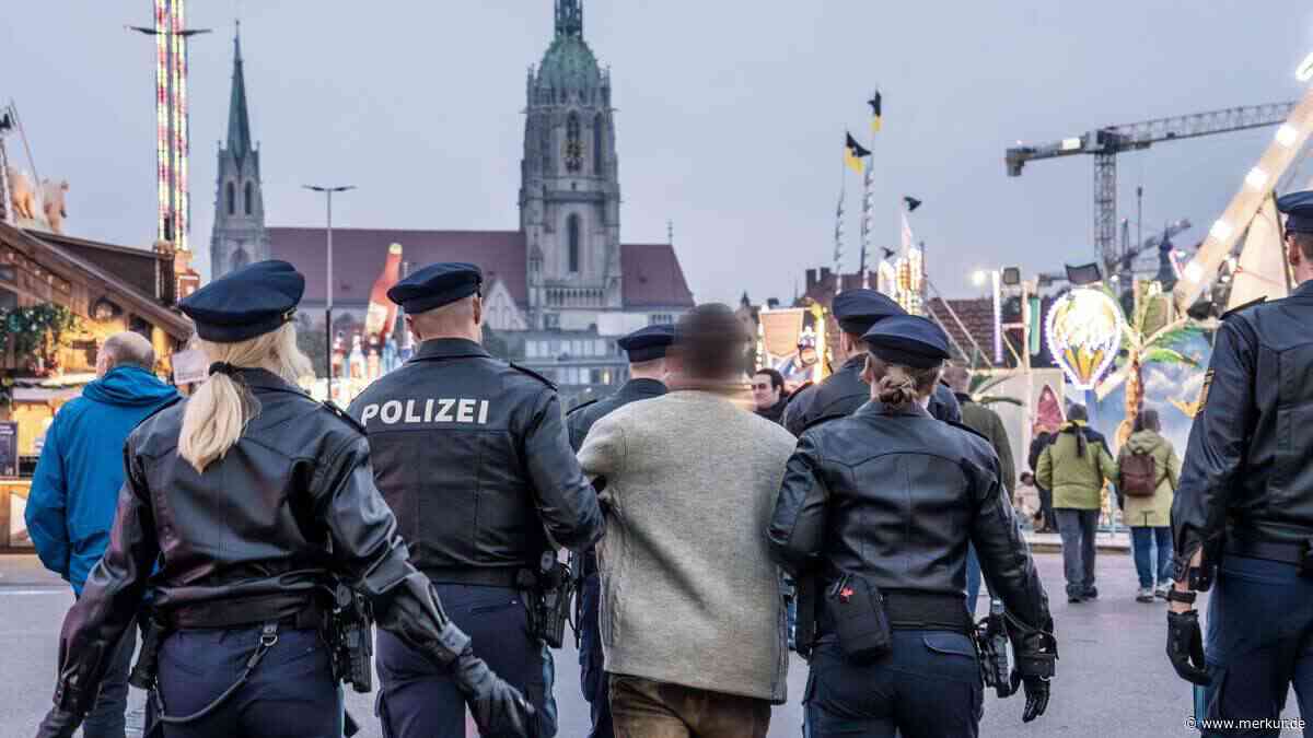 Mann klaut 90-Jährigem Rollator auf der Wiesn: Video überführt ihn