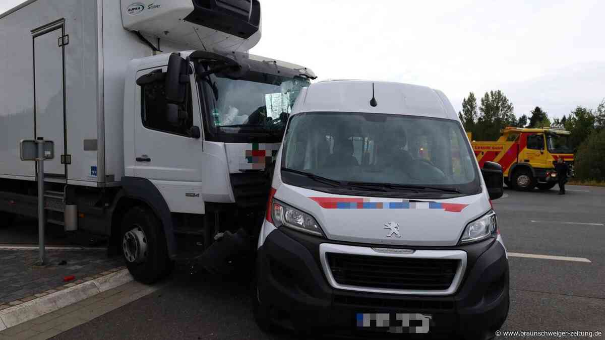 Mehrere Verletzte bei Unfall an Hohenroder Spinne – Rollstuhlfahrer eingeschlossen