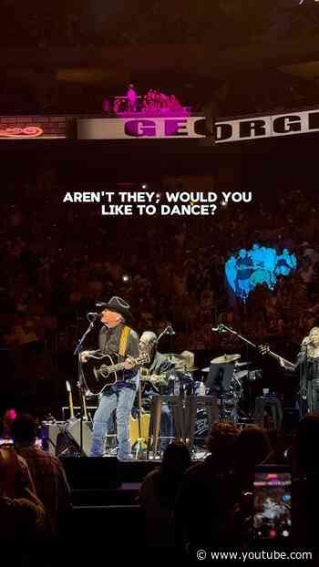 Who's singing along to this one with us today? #CountryMusic #GeorgeStrait #TheChair
