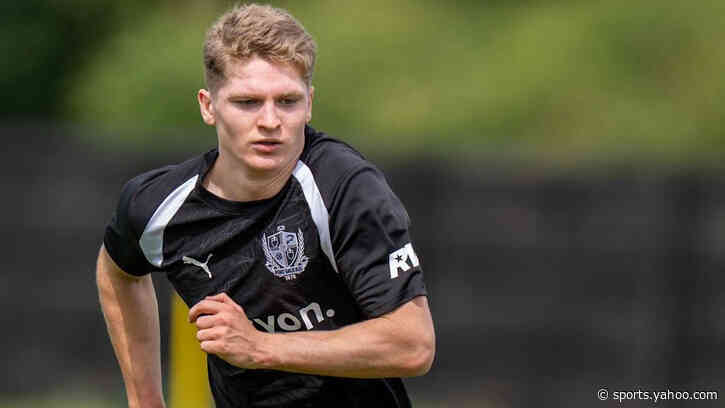 Port Vale midfielder Craig out for season with ACL
