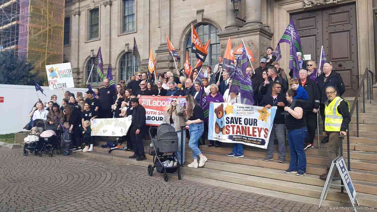Parents and campaigners devastated as South Tyneside Council votes to close nurseries