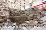 Charred 2,000-Year-Old Wall Found Beneath Paris May Reveal the Location of Ancient Lutetia