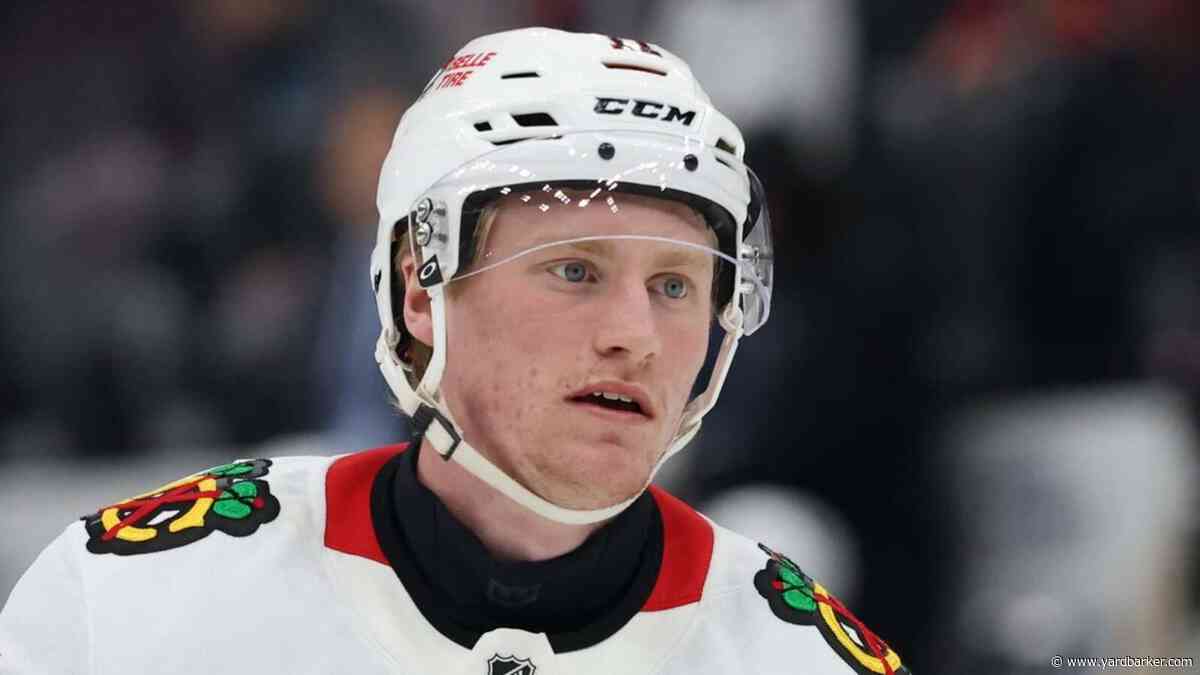 Blackhawks sign F Oliver Moore to 5-year deal