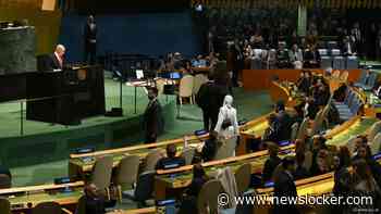VN-zaal stroomt leeg bij start speech Netanyahu: 'Jullie zijn morele lafaards'