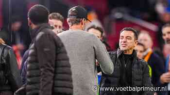 Oranje-fans onthullen groot spandoek voor Xavi in Johan Cruijff ArenA