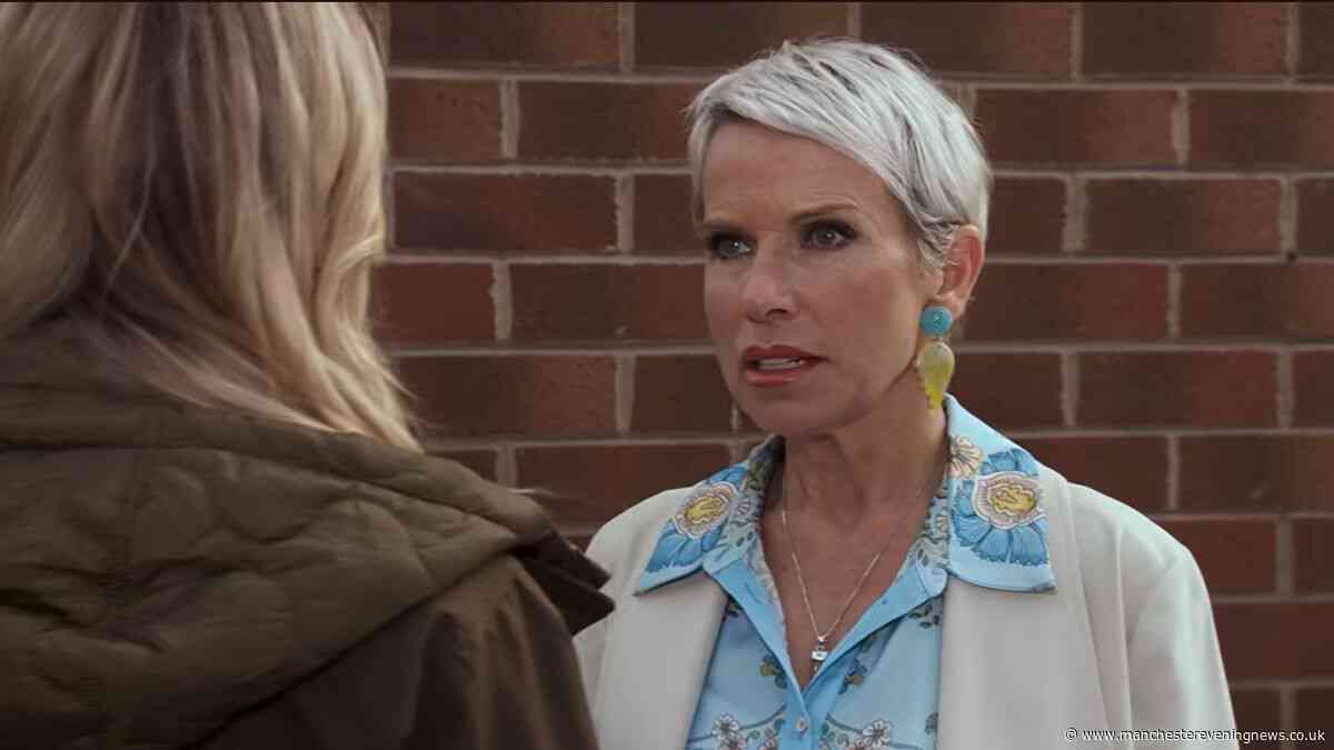 Coronation Street fans spot emotional move to 'replace' character in Debbie Webster storyline