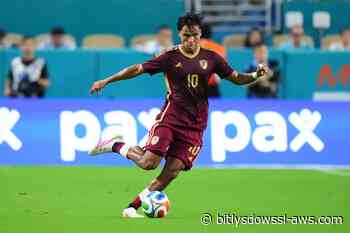FVF anuncia la baja de Telasco Segovia para la gira asiática de la Vinotinto
