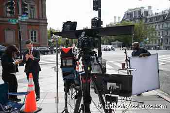 Periodistas de CNN, MS NOW y Politico reingresan a la Casa Blanca tras un fallo judicial