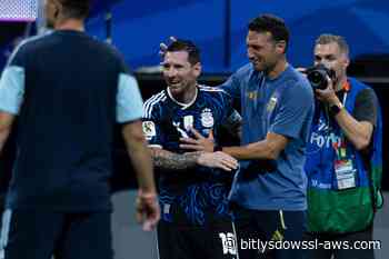 Lionel Scaloni sobre la despedida de Messi: "Lo convencí de que era ahora"