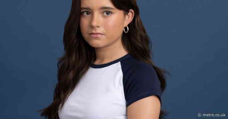 Struggling Betsy gains ally on Coronation Street as she is on a mission