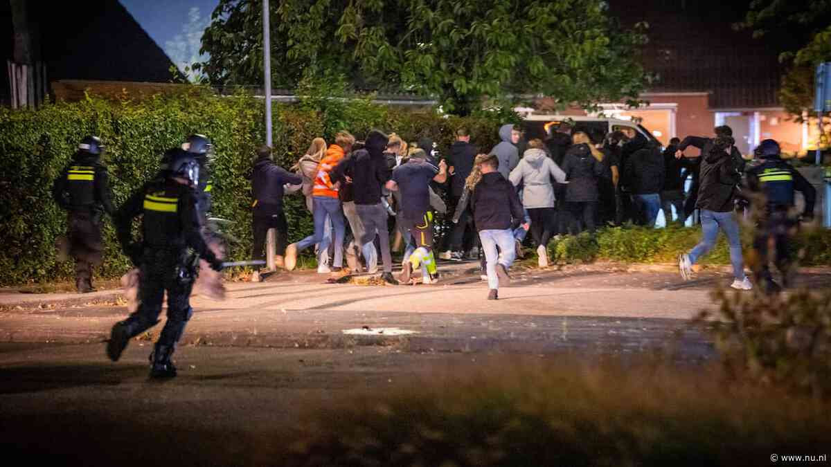 Meerdere arrestaties bij azc-protest in Kesteren na afsteken vuurwerk