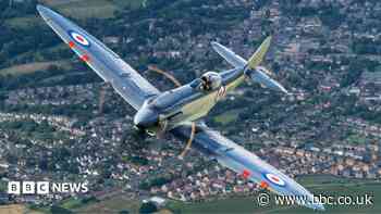 World's only flying Seafire XVII returns home