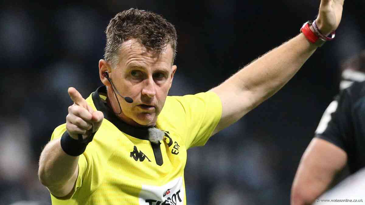 Nigel Owens announces major career move