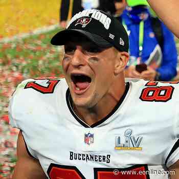 Rob Gronkowski's Fumble Over Tom Brady Dating Question is Priceless