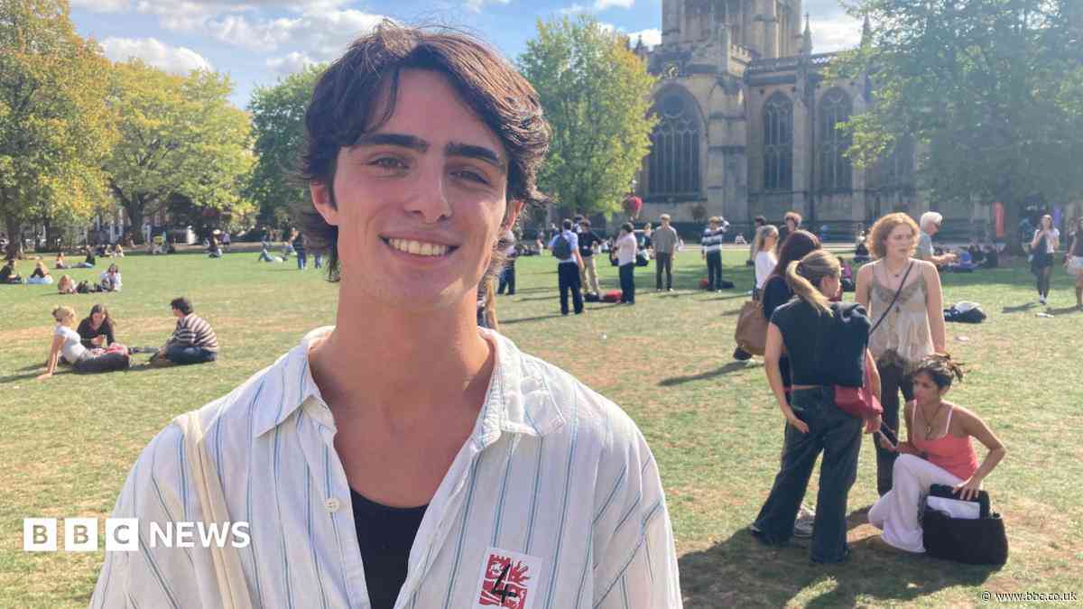 Hundreds attend Jacob Elordi lookalike competition