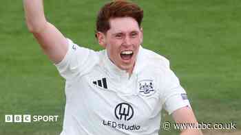 Bowler Hayes makes permanent Gloucestershire move