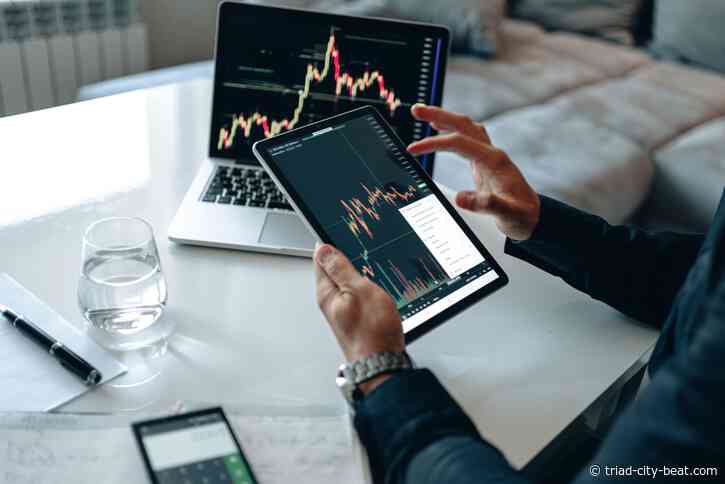 How Market Volatility Impacts Valuation of Tech Stocks 