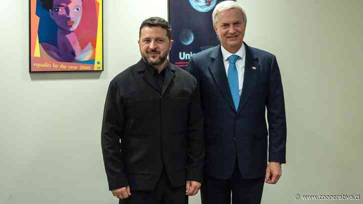 Zelenski invitó al Presidente Kast a visitar Ucrania