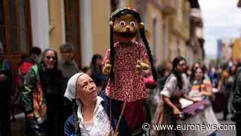 Artists protest culture cuts with music, dance and puppets in Bogotá
